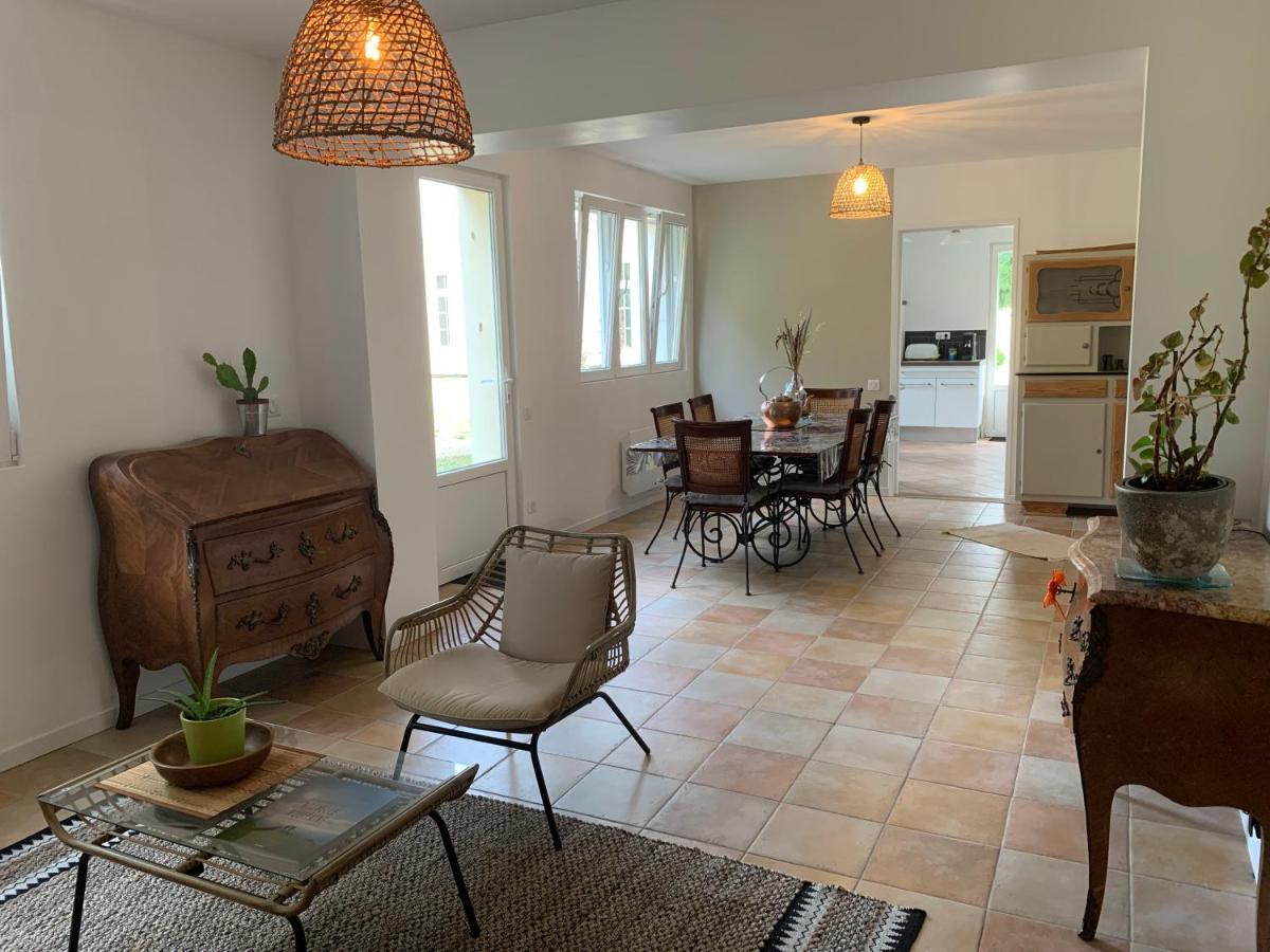 Batisse En Pierre XVII Siecle 115 M² Avec Terrasse Villa Ambares-et-Lagrave Dış mekan fotoğraf